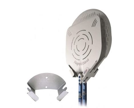 Vægholder t/2 pizzaspader til praktisk opbevaring.